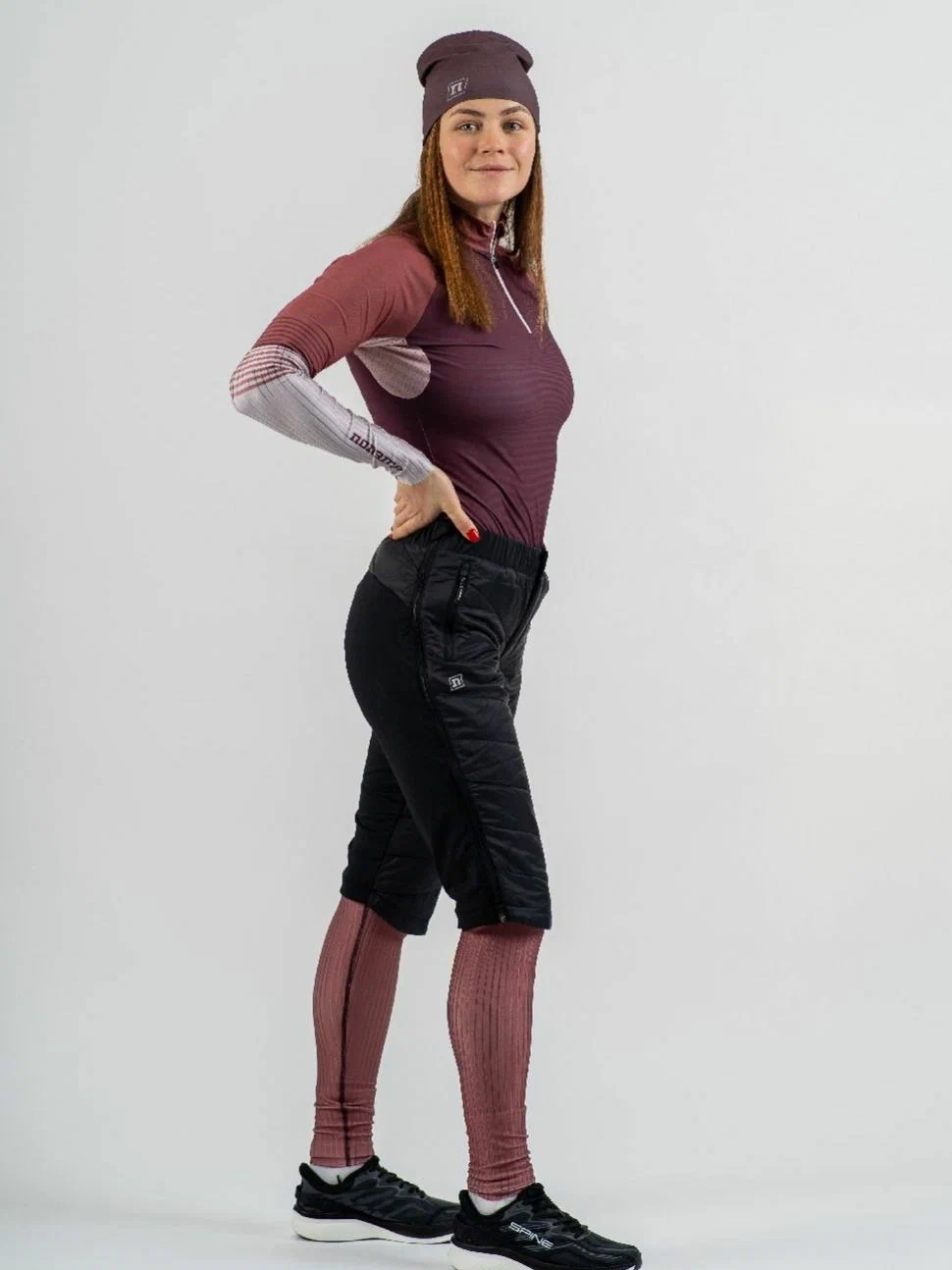 2001801-0001 Шорты утепленные жен. NONAME SKI SHORTS 24 WOS, цв. чернные