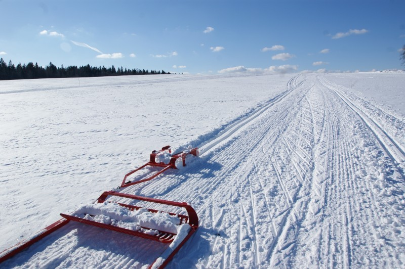 Борона для прокладки лыжни для конькового хода и снегоходных трасс SNOWPRO